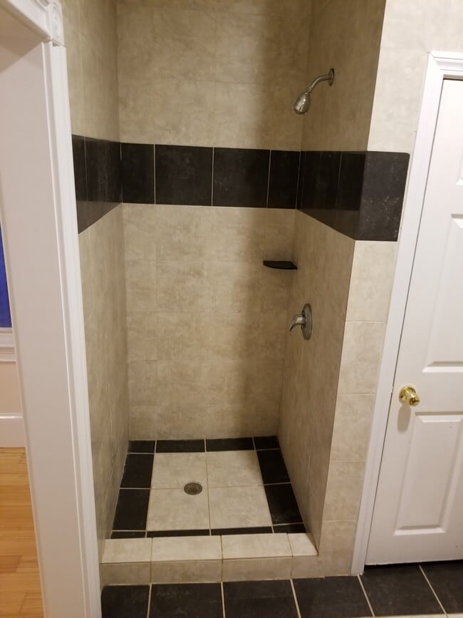 Photo - 9 Landor Rd Unit 3