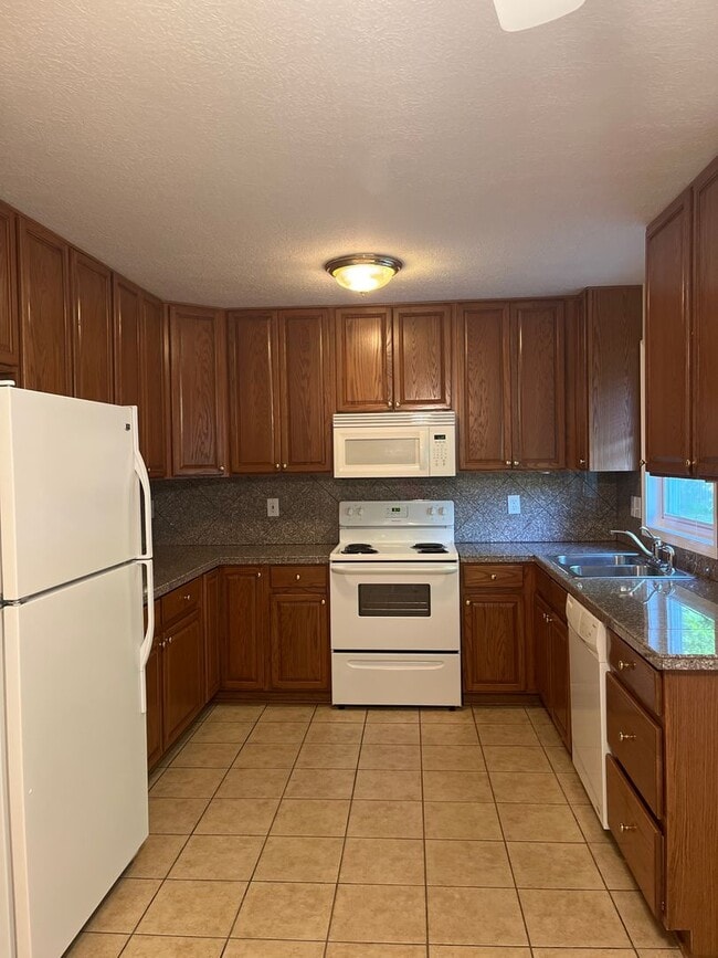 Photo - 494 Radcliff Dr Unit 494 Radcliff Dr