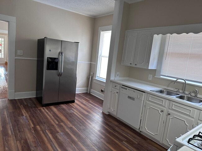 Photo - Mockingbird Realty 228