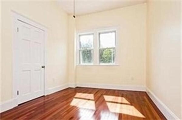 109 Cushing St Unit 1