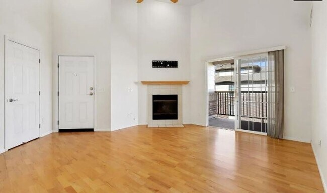 Photo - Spacious Condo in Aurora