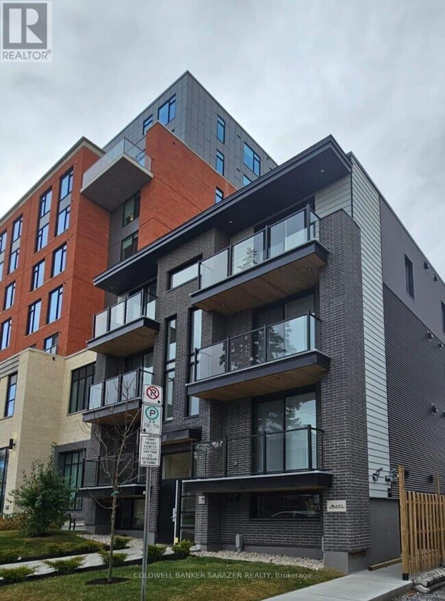 Photo - 35 Monk St