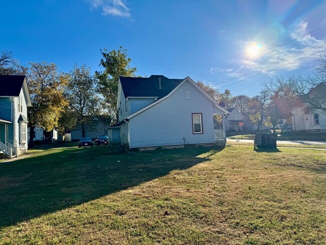 Photo - 701 Roosevelt Ave