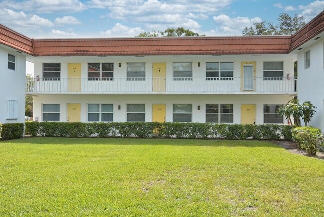Building Photo - 1225 NW 21st St Unit 21-2105 Rental