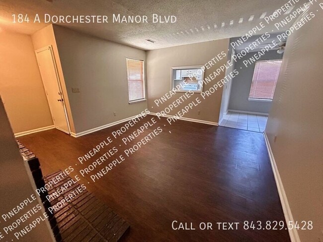 Photo - 184A Dorchester Manor Blvd