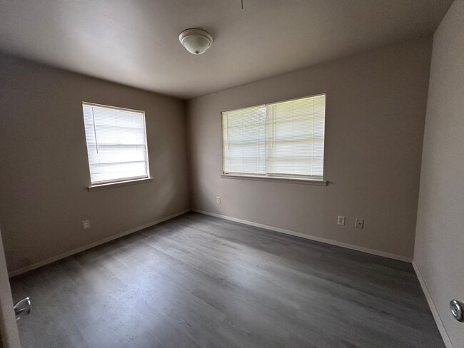 Photo - 308 N Inglewood Ave Unit Apt 4