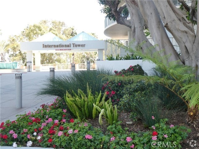 Building Photo - 700 E Ocean Blvd Rental
