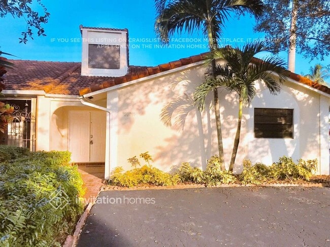 Building Photo - 20015 W Oakmont Cir Rental