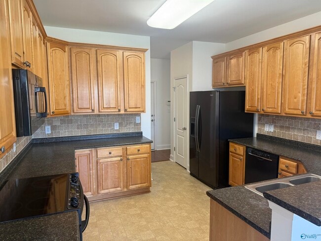 Photo - 5005 Liberty Park Cir SE