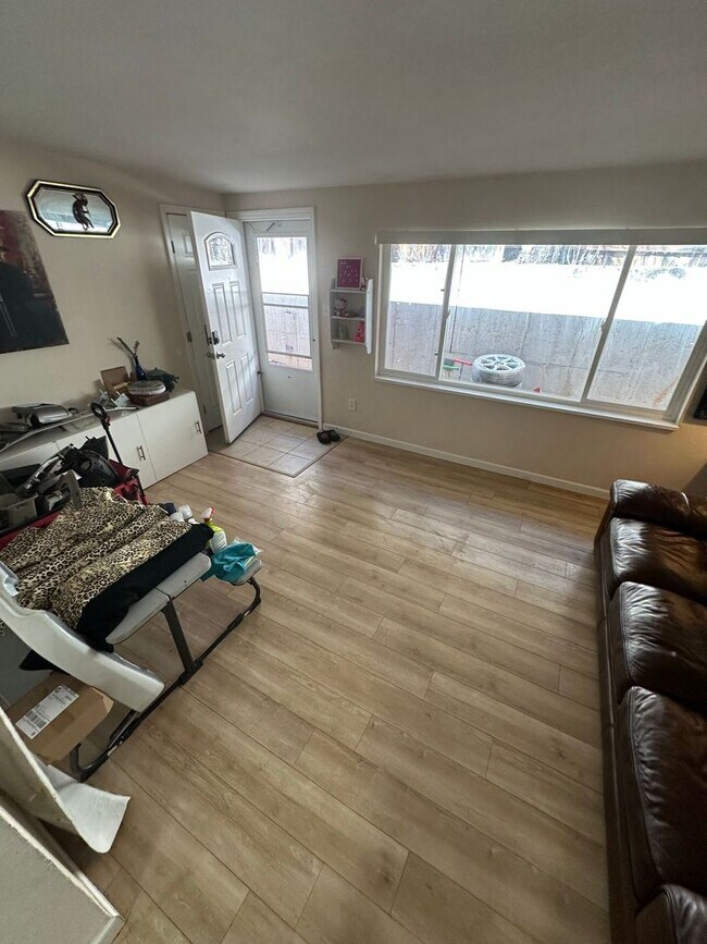 Photo - $1299 | 2BR/1BA | $85 Utilities | Charming... Unidad 2