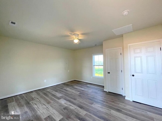 Photo - 7990 Mackall Rd