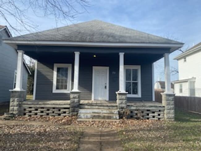 Photo - COMING SOON: CUTE 2 BEDROOM / 1 BATHROOM HOUSE IN WEBB CITY MO!!!