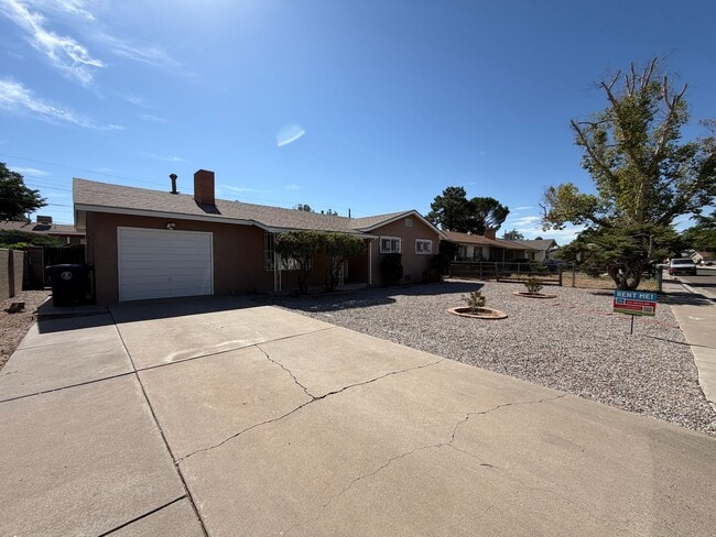 2838 La Veta Dr