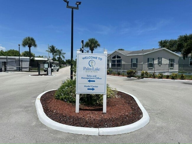 Photo - 6980 41st Ave N