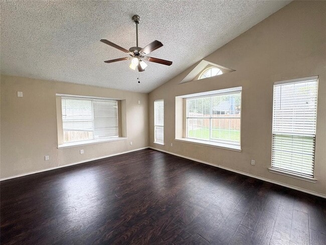 Photo - 3014 Cottonweed Trail