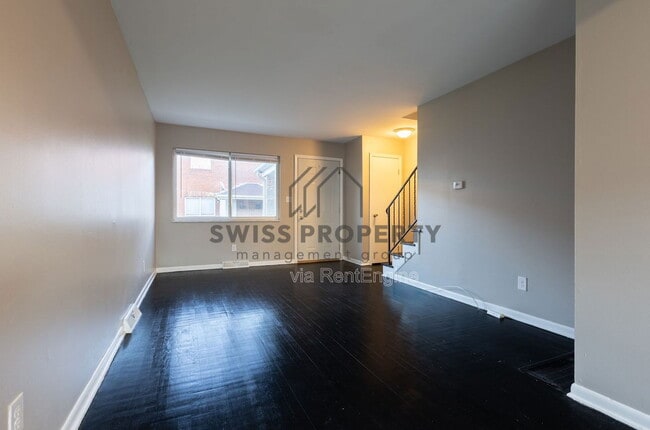 Photo - 892 N Meadows Ct