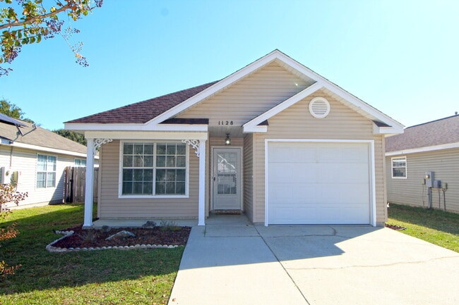 Photo - Charming 2BD/2BA Cottage in the Cottages a...