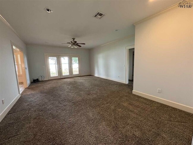 Photo - 609 Shoreline Dr