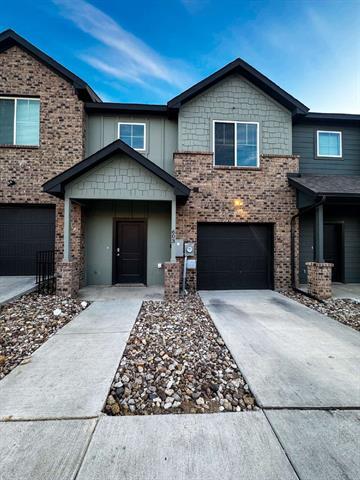 Building Photo - 603 Briarwood Ln