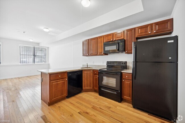 Building Photo - 3 br, 2 bath Triplex - 1310 N CARLISLE ST ... Unit 1 Rental