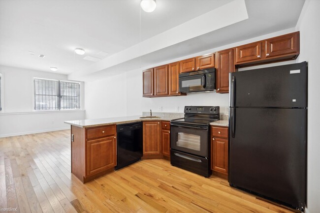 3 br, 2 bath Triplex - 1310 N CARLISLE ST ... - 3 br, 2 bath Triplex - 1310 N CARLISLE ST ... Condo Unit 1