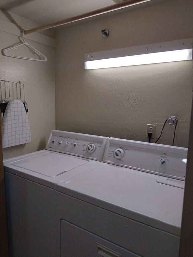 Photo - Beautiful 3 bed / 2 bath Seasons Condo Available