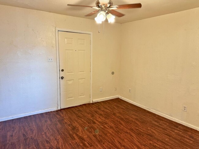 Photo - Affordable 2 Bed 1 Bath In Wendover Hills