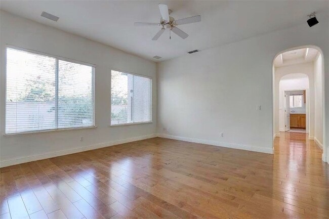 Photo - 807 Morningside Dr