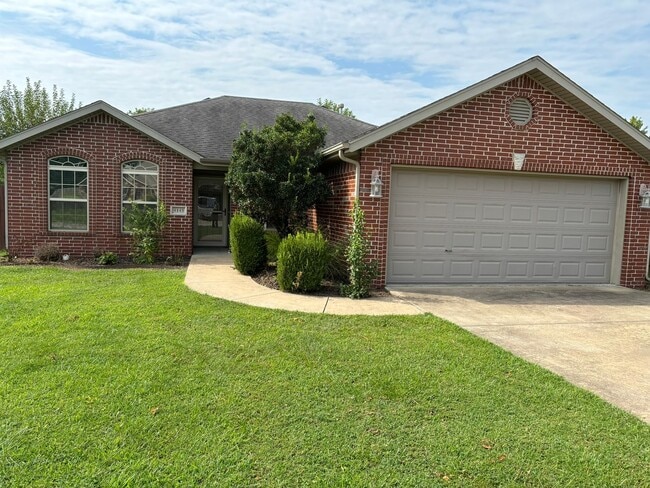 Clabber Creek Subdivision!! Worry Free Law... - Clabber Creek Subdivision!! Worry Free Law... House