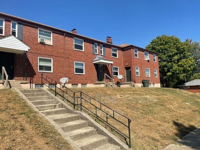 Building Photo - 237 Ryburn Ave