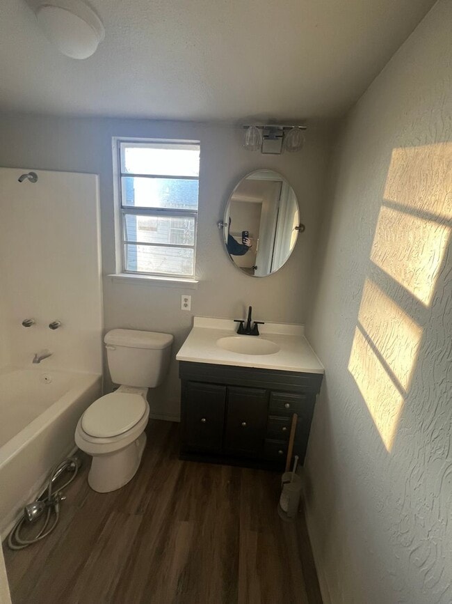 209 11th Ave NW Unit 209 11th HOUSE