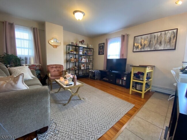 Photo - 26 Alexander Ave Unidad 2