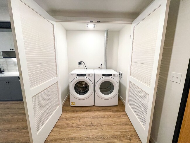 Photo - Parque Kirkland Apartments