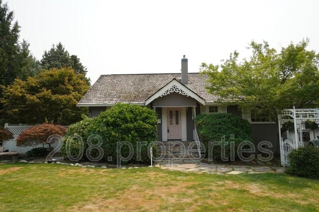 Building Photo - 2721 W Cassia St Rental