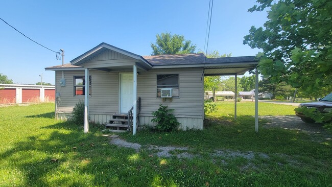 3 Bedroom/ 1 Bathroom House in Cave City - 3 Bedroom/ 1 Bathroom House in Cave City