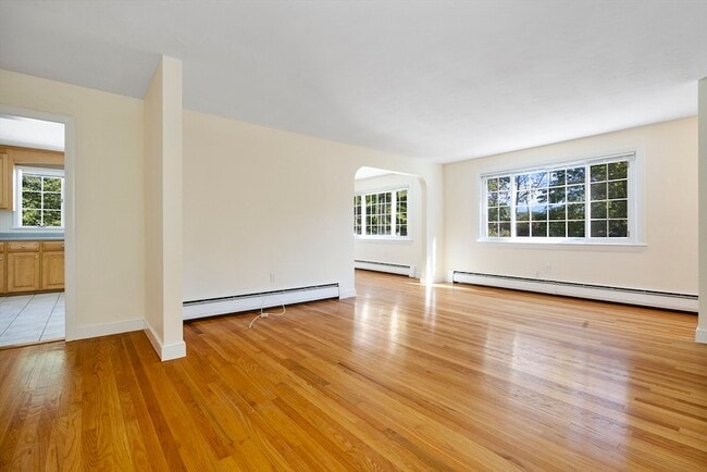 Photo - 27 Hermon St