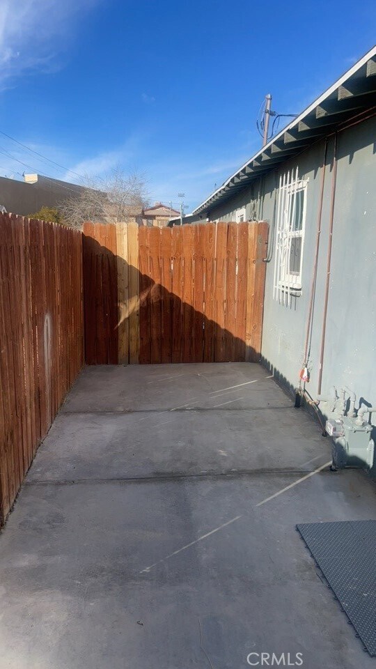 Photo - 15313 Center St