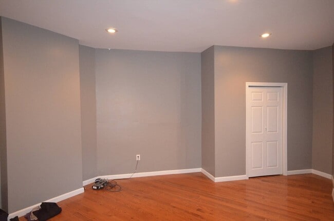 Photo - 150 Meridian St Unit #4