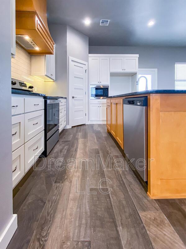 Photo - 917 Apple Blossom Way