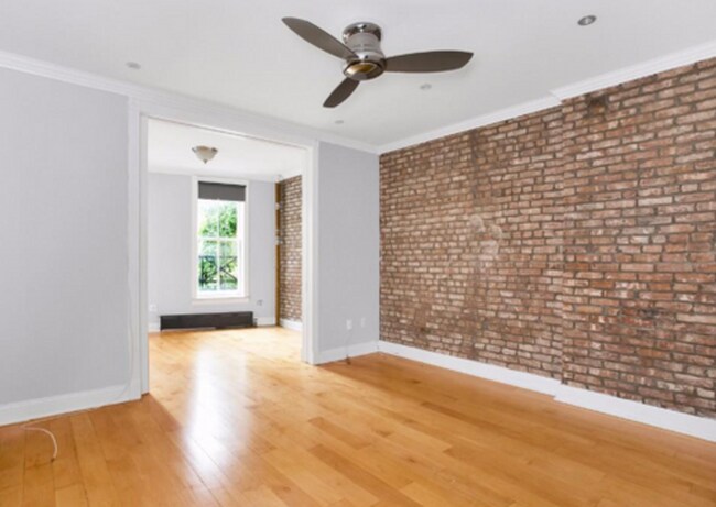 Building Photo - BEDFORD ST. Rental