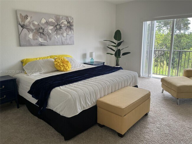 Photo - 784 SE 19th St