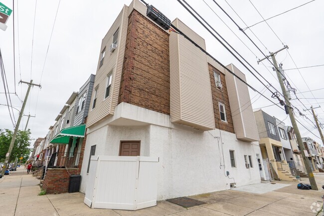 Building Photo - 2400 S 4th St Unit 2400 S 4th St 1st Fl Rental