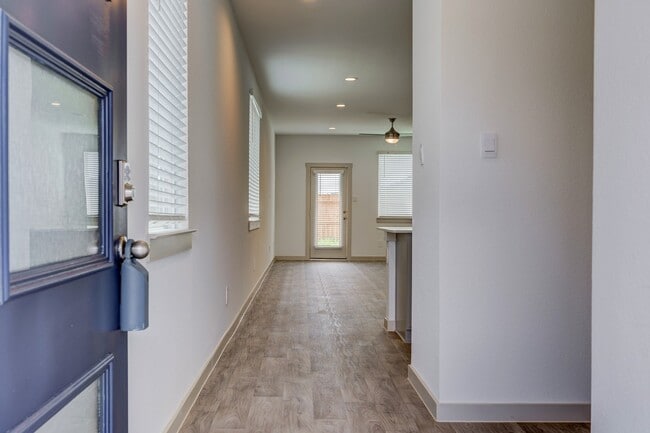 Photo - 3012 Gunnersbury Dr