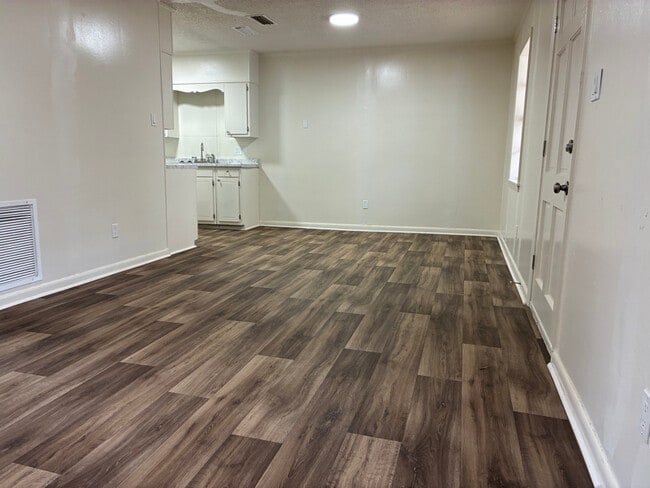 Photo - 726 N Slemons St Unit 2