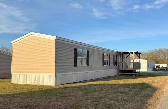 Photo - 580 Flatwoods Way