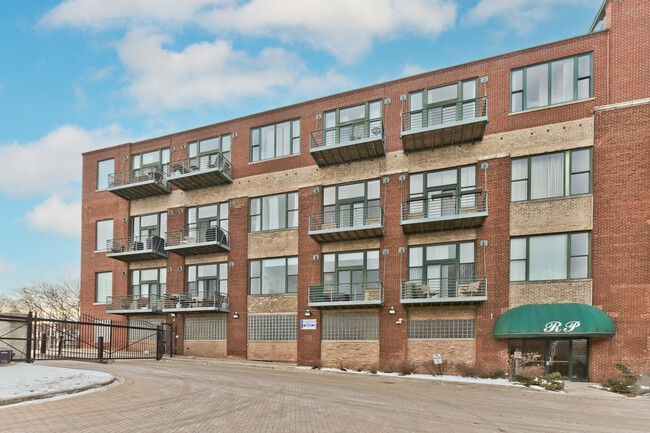 Photo - 2222 W Diversey Ave Condo Unit 204