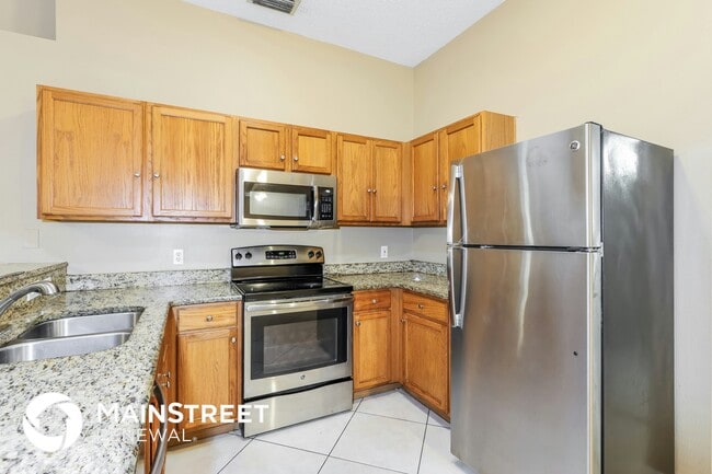 Photo - 821 Honeysuckle Dr