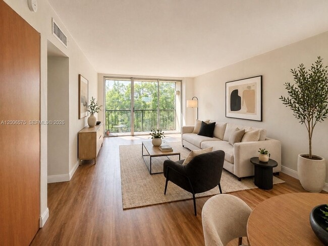 Building Photo - 8870 Fontainebleau Blvd Unit 409