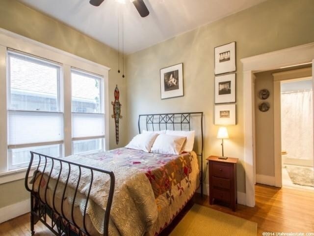 Photo - 417 Douglas St