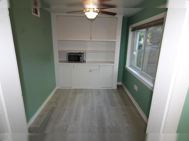 Photo - 2185 44th St Apt C
